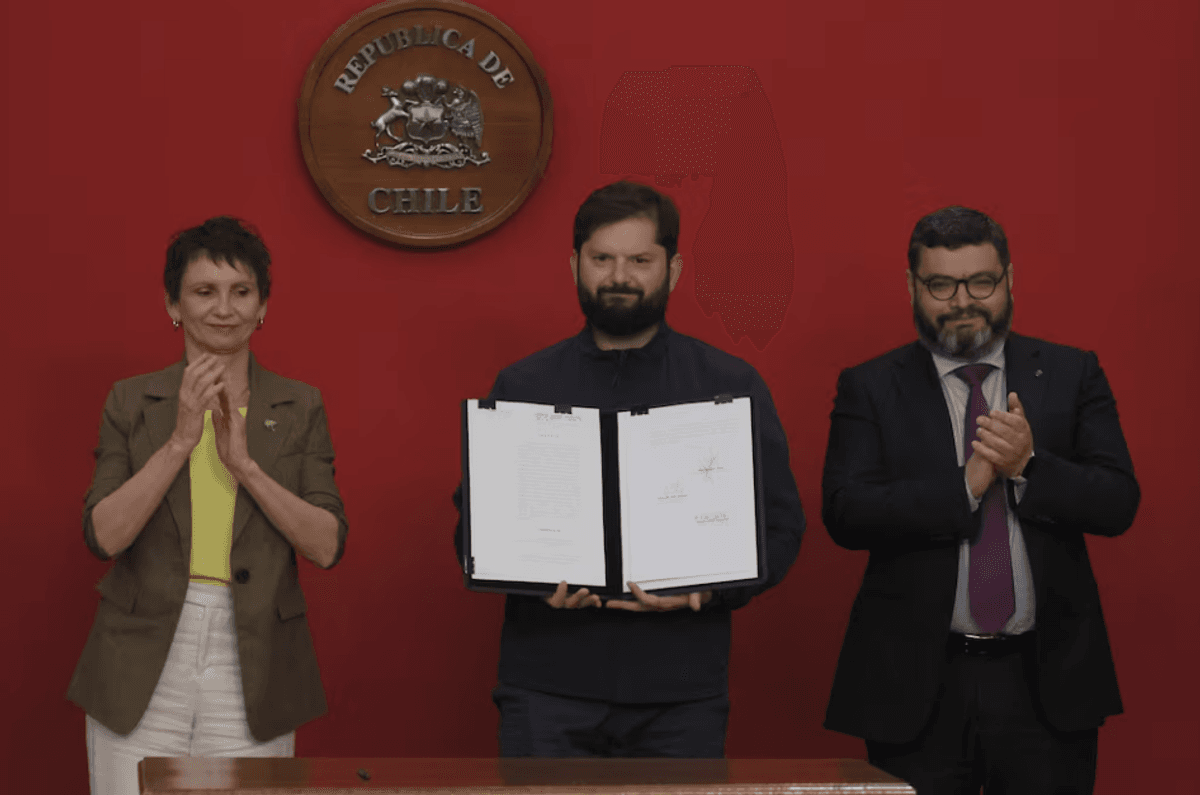 Boric defiende nueva Ley Antiterrorista: Chile no cederá ante la criminalidad Boric defiende nueva Ley Antiterrorista: Chile no cederá ante la criminalidad