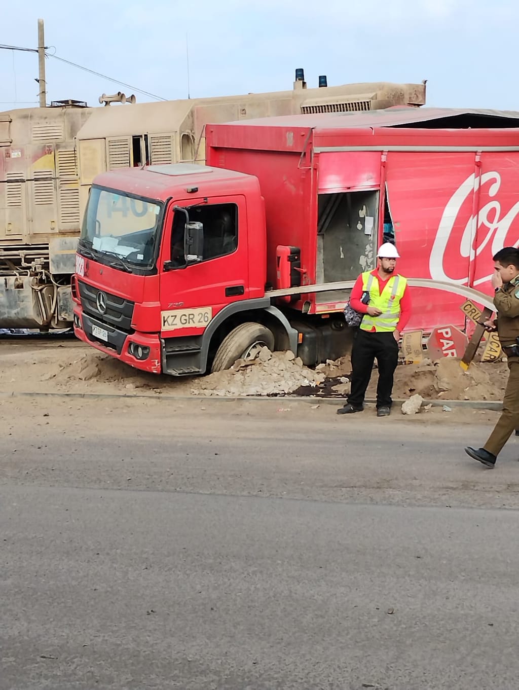 Colisión de Tren y Camión Colisión de Tren y Camión