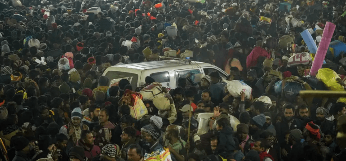 Tragedia en India: 30 muertos y 60 heridos en estampida durante festividad religiosa Tragedia en India: 30 muertos y 60 heridos en estampida durante festividad religiosa