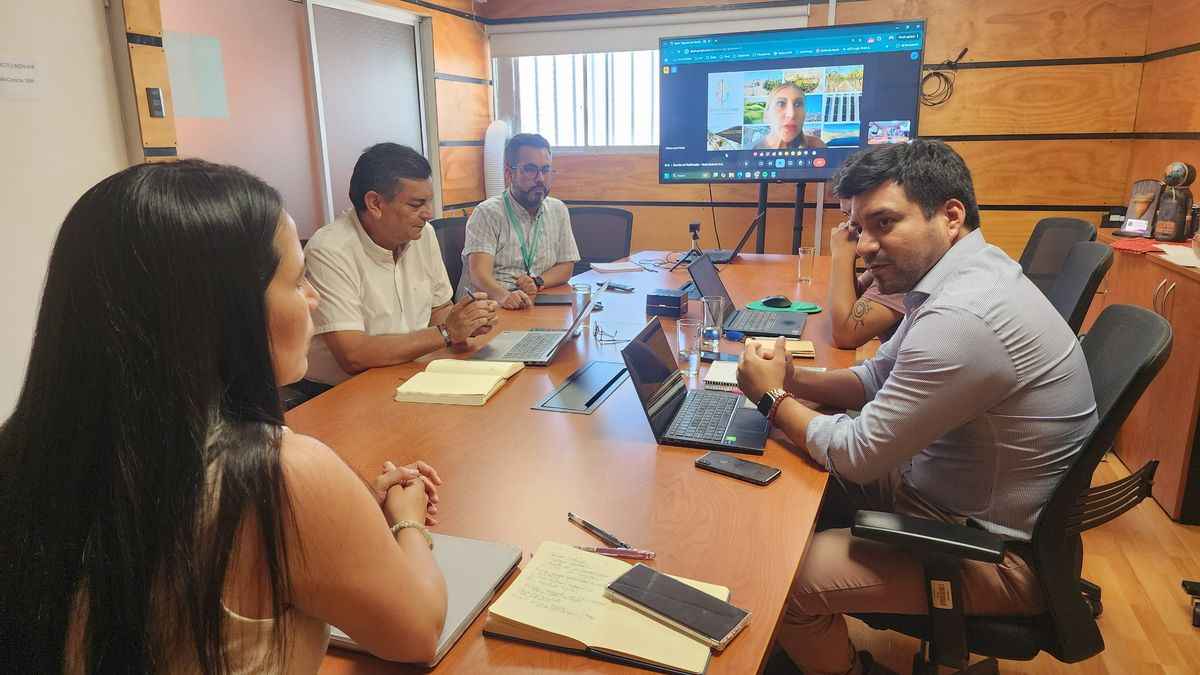 Avances y desafíos en gobernanza para el ecosistema de CTCI en región del Nodo Desierto Vivo Avances y desafíos en gobernanza para el ecosistema de CTCI en región del Nodo Desierto Vivo