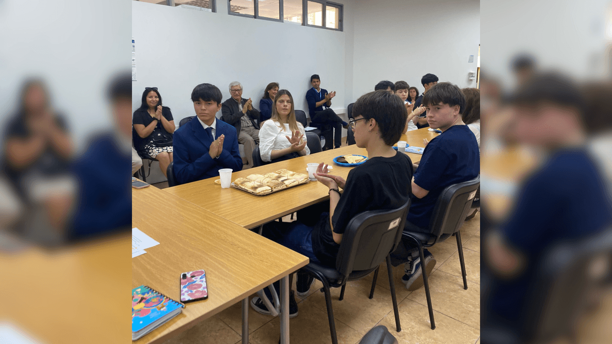 Destacan a jóvenes de Antofagasta y Calama por su desempeño en la PAES Destacan a jóvenes de Antofagasta y Calama por su desempeño en la PAES