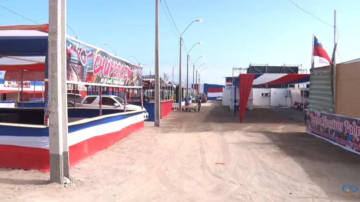 Fondas de Antofagasta se trasladan a feria navideña por orden judicial Fondas de Antofagasta se trasladan a feria navideña por orden judicial