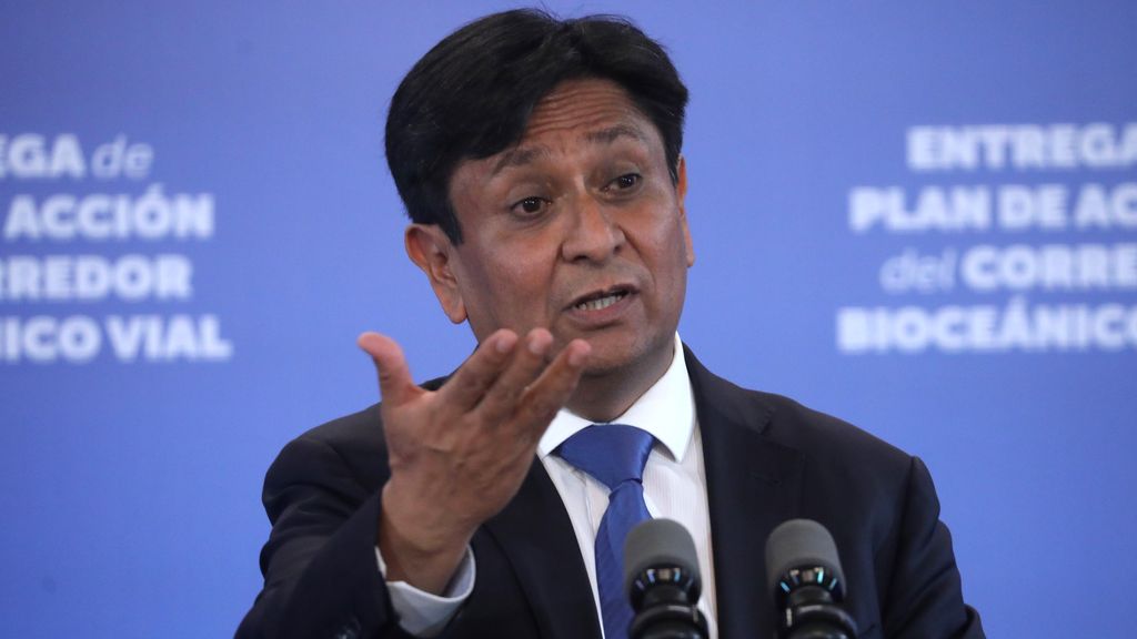 Gobernador Regional Ricardo Díaz Gobernador Regional Ricardo Díaz