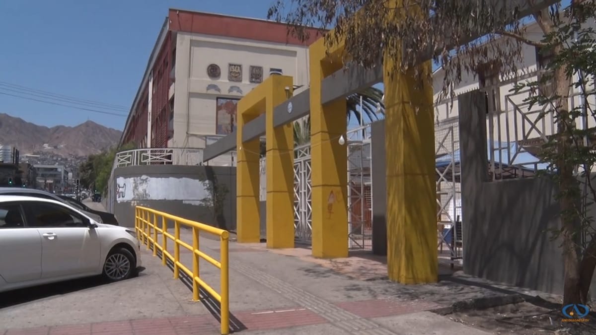 Instituto Superior de Comercio Instituto Superior de Comercio