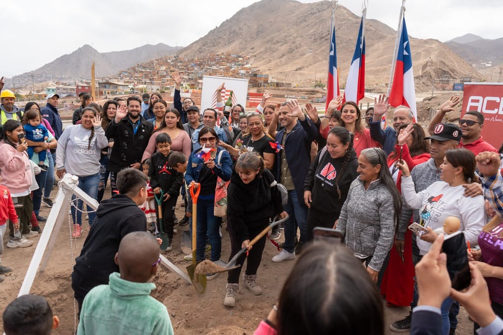 Primera piedra Proyecto Altos del Salar Primera piedra Proyecto Altos del Salar