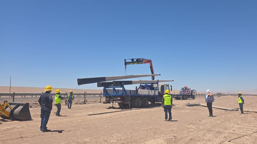 Caída de postes Baquedano