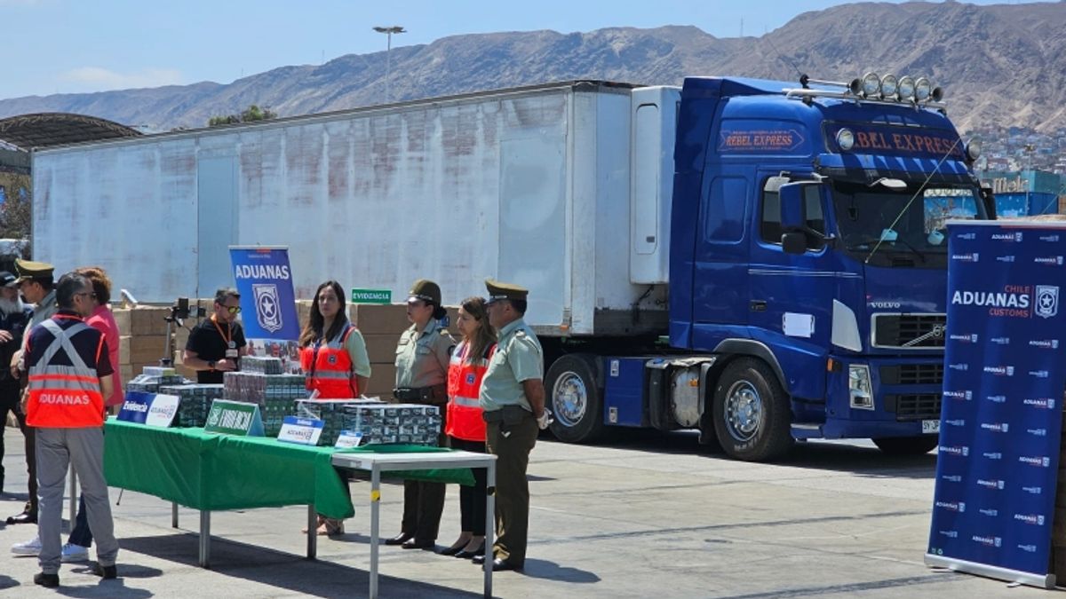 Aduana de Antofagasta adquiere contenedores para cigarrillos ilegales Aduana de Antofagasta adquiere contenedores para cigarrillos ilegales
