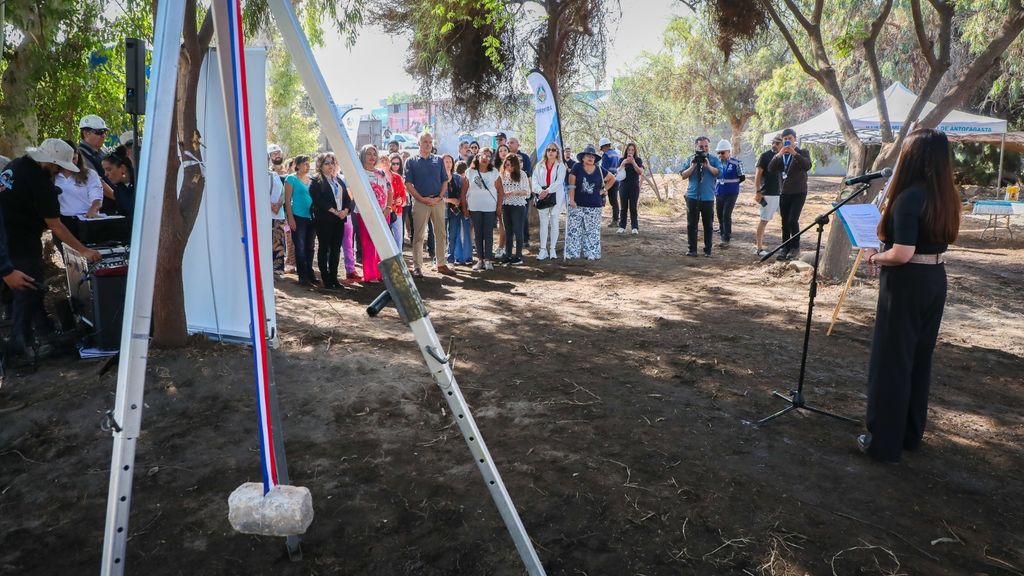 Primera piedra vivero Municipal Primera piedra vivero Municipal