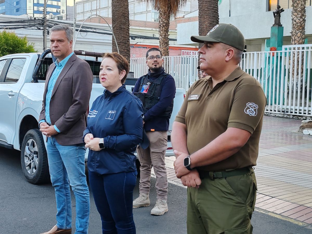 Operativo conjunto en Plaza Sotomayor de Antofagasta Operativo conjunto en Plaza Sotomayor de Antofagasta