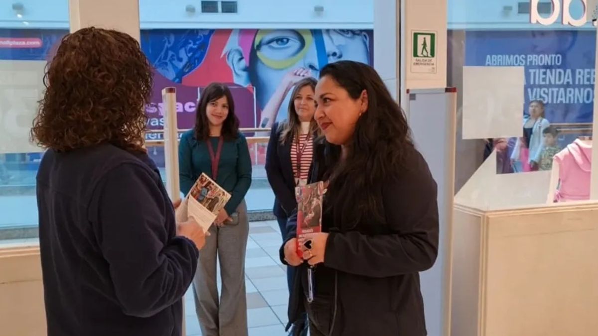 Sanciones de hasta 20 UTM por no respetar feriados irrenunciables en Fiestas Patrias Sanciones de hasta 20 UTM por no respetar feriados irrenunciables en Fiestas Patrias