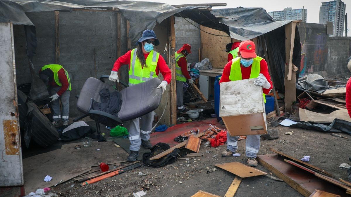 Municipio de Antofagasta combate la suciedad y mejora la seguridad en puerto seco Municipio de Antofagasta combate la suciedad y mejora la seguridad en puerto seco