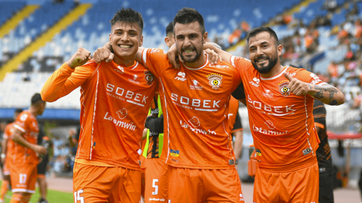 Cobreloa se acerca a los octavos tras vencer a los pumas Cobreloa se acerca a los octavos tras vencer a los pumas