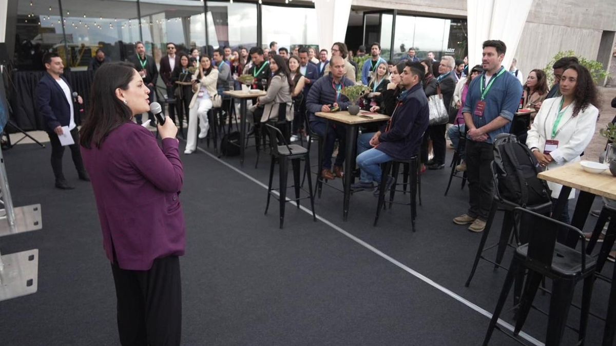 Exitoso encuentro de innovación reúne a startups y empresas en Escondida | BHP Exitoso encuentro de innovación reúne a startups y empresas en Escondida | BHP