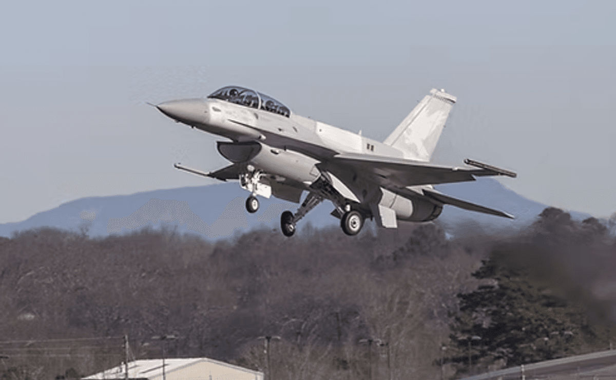 Avión Caza F-16