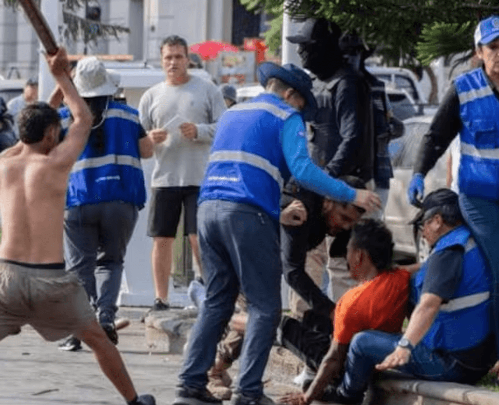 Agresión Plaza Colón Agresión Plaza Colón