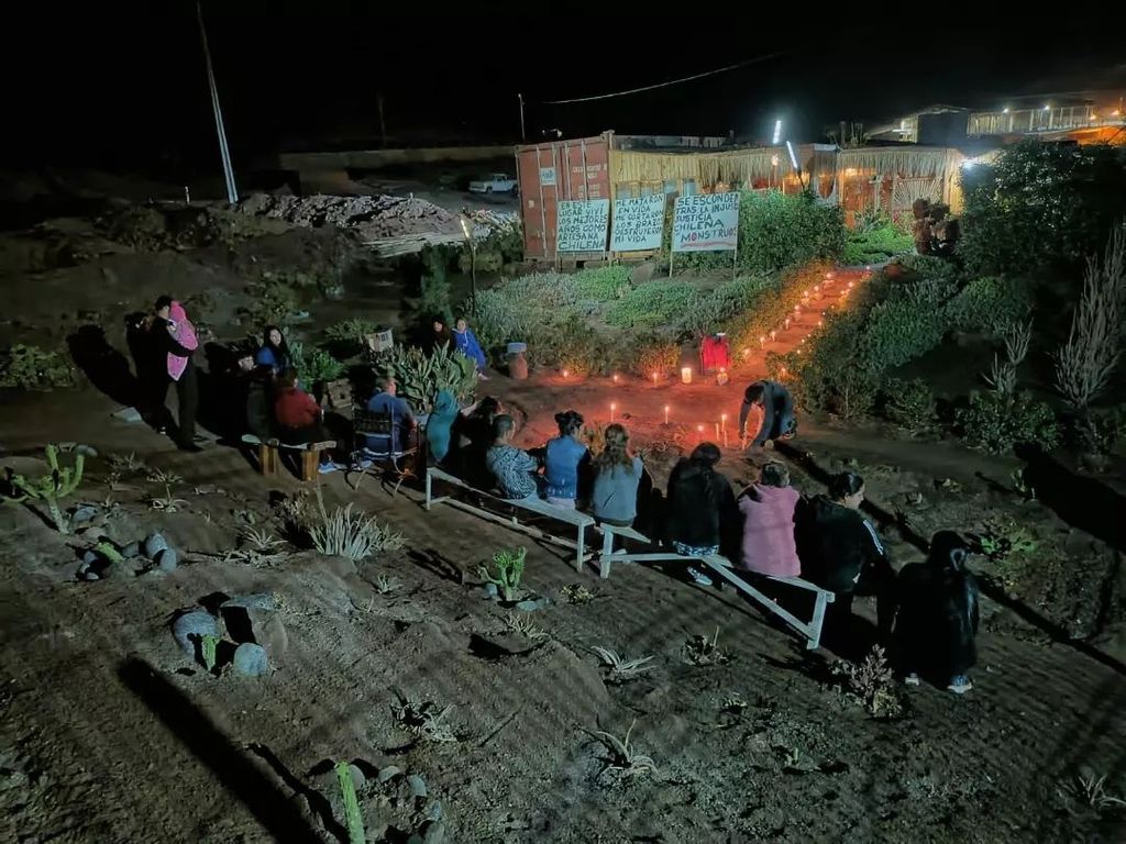Homenaje Vecinos Mujer Fallecida en Coloso Homenaje Vecinos Mujer Fallecida en Coloso