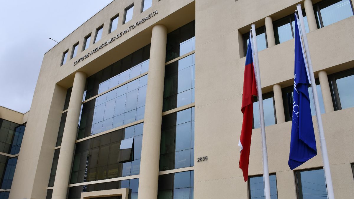 Corte de Antofagasta ordena internación forzosa de menor Corte de Antofagasta ordena internación forzosa de menor