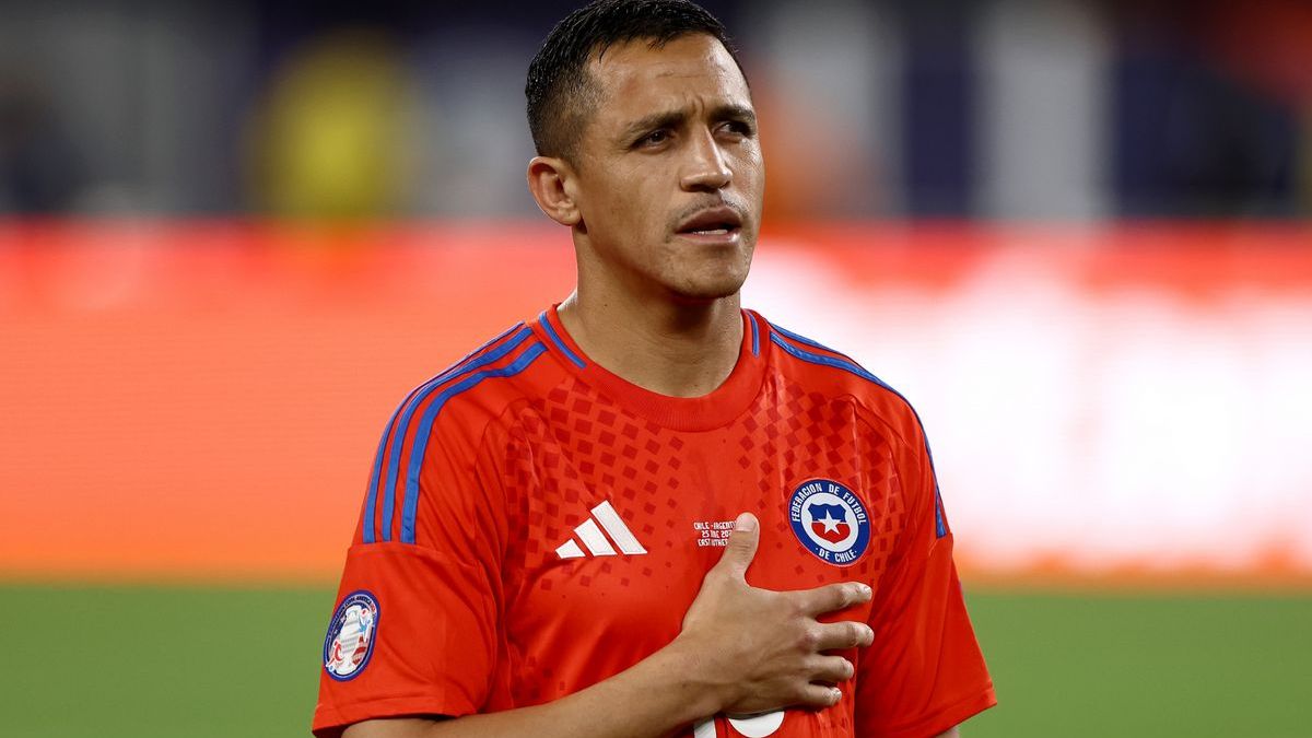 Alexis Sánchez baja por lesión ante Paraguay Alexis Sánchez baja por lesión ante Paraguay