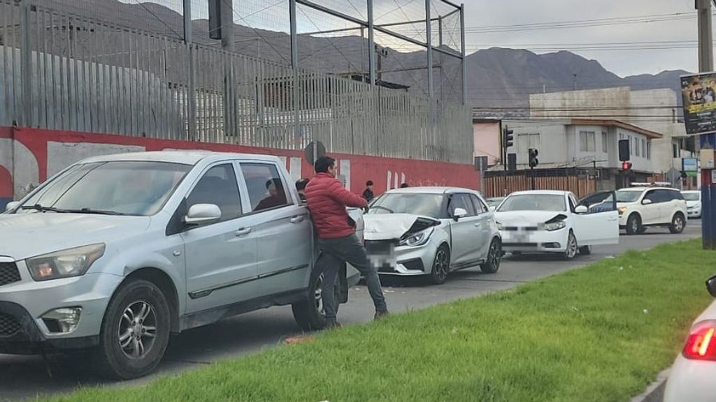 Choque Av. Antonio Rendic Choque Av. Antonio Rendic