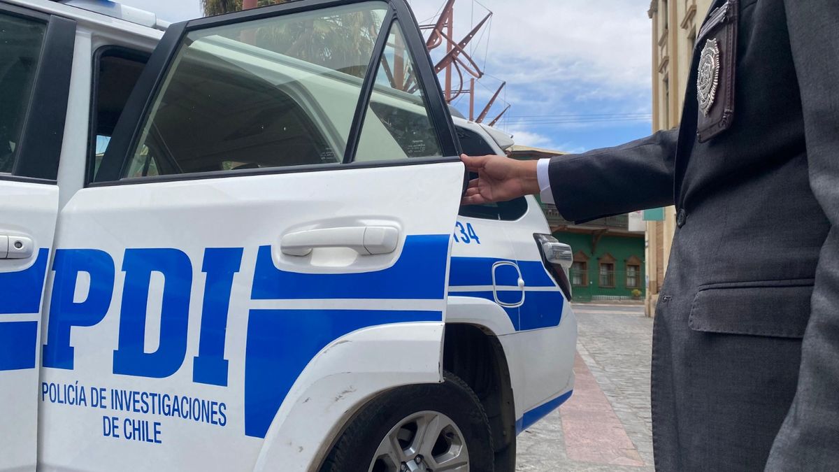 Brigada de Antofagasta detiene a sujeto por pornografía infantil en Taltal Brigada de Antofagasta detiene a sujeto por pornografía infantil en Taltal