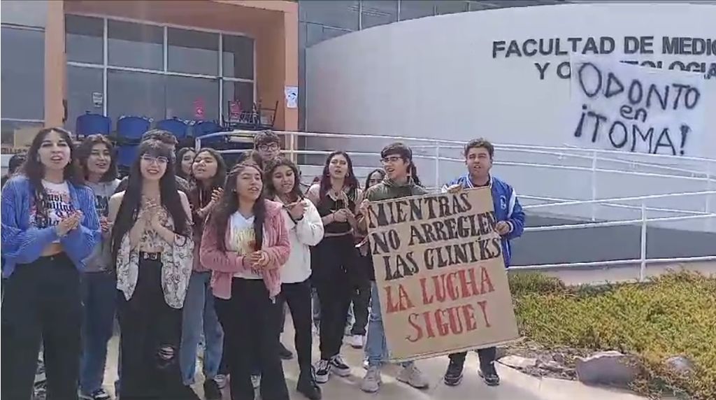 Toma Estudiantes Odontología UA Toma Estudiantes Odontología UA