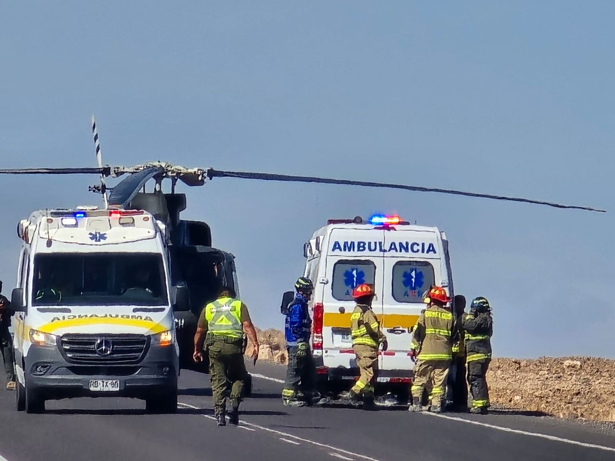 Trágico accidente en Huara: dos muertos y cinco heridos, entre ellos dos menores Trágico accidente en Huara: dos muertos y cinco heridos, entre ellos dos menores