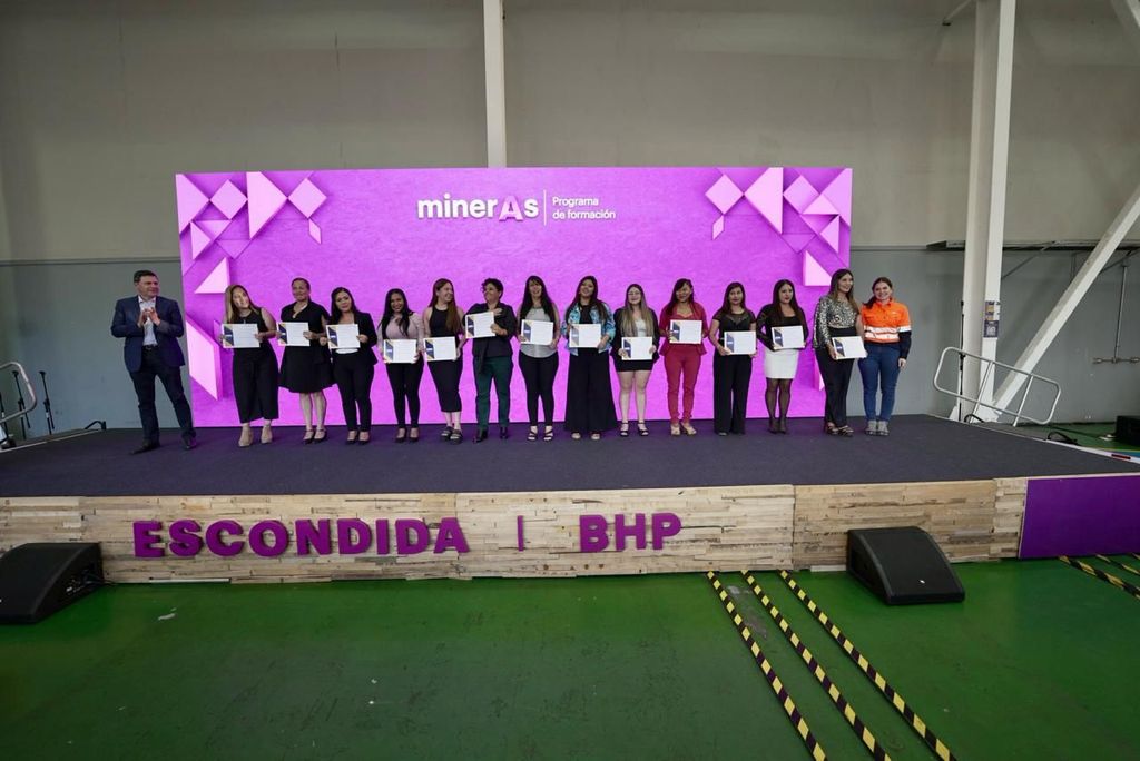 Egresadas Programa Mineras Egresadas Programa Mineras