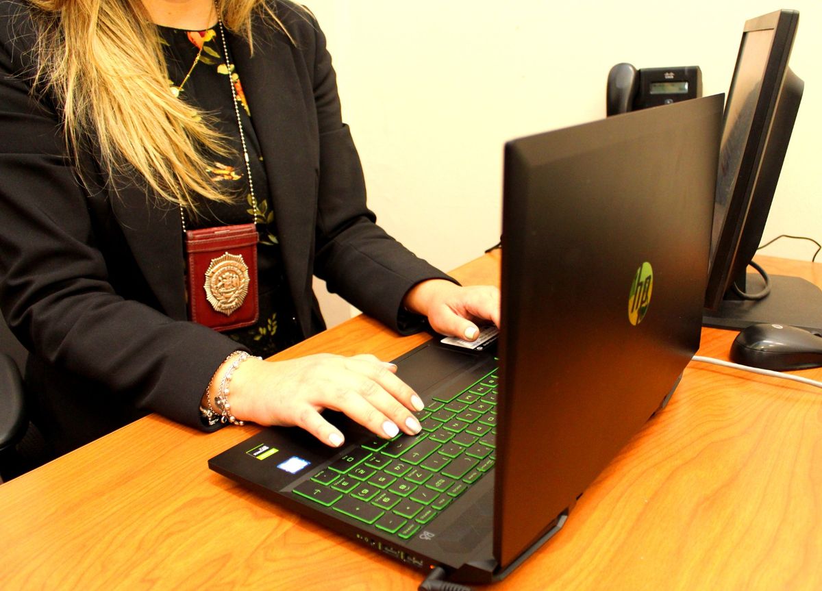 Detenida mujer por estafar a pacientes en consulta dental Detenida mujer por estafar a pacientes en consulta dental