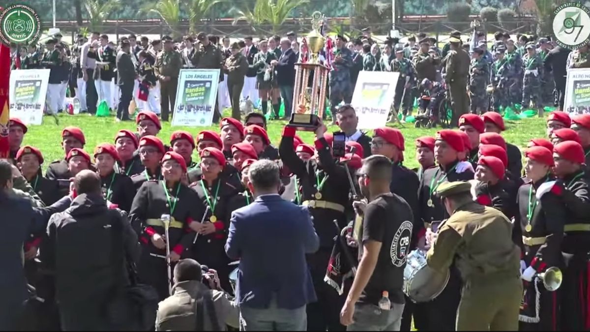 Boinas Rojas del Liceo de Calama ganan Concurso Nacional de Bandas Boinas Rojas del Liceo de Calama ganan Concurso Nacional de Bandas