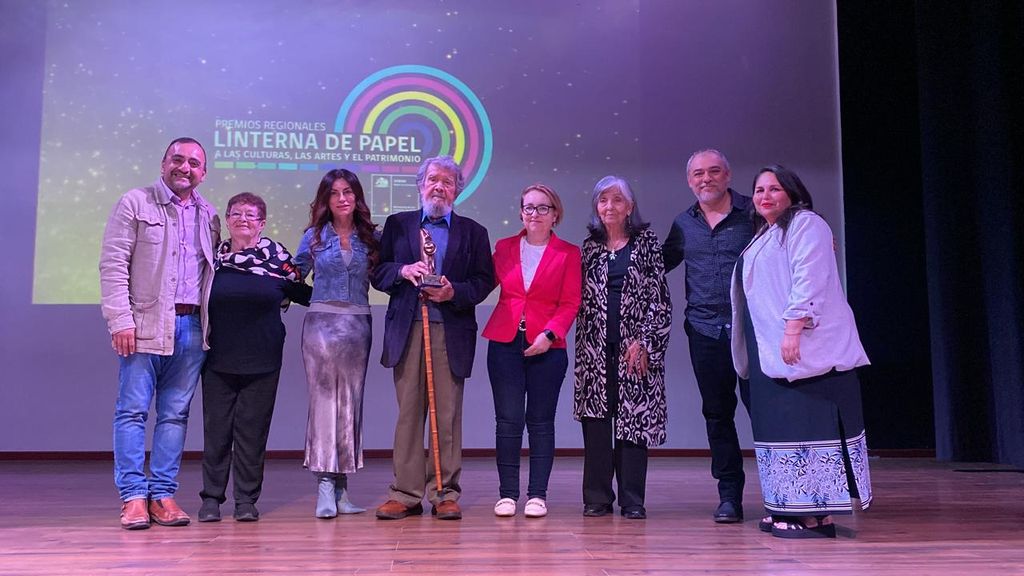 Premio Linterna de Papel Premio Linterna de Papel