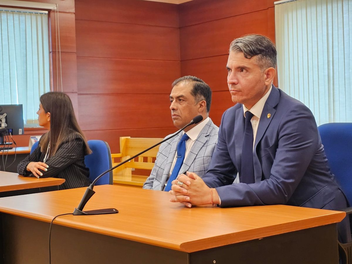 Fiscal afirma que antecedentes justifican desafuero de Catalina Pérez Fiscal afirma que antecedentes justifican desafuero de Catalina Pérez