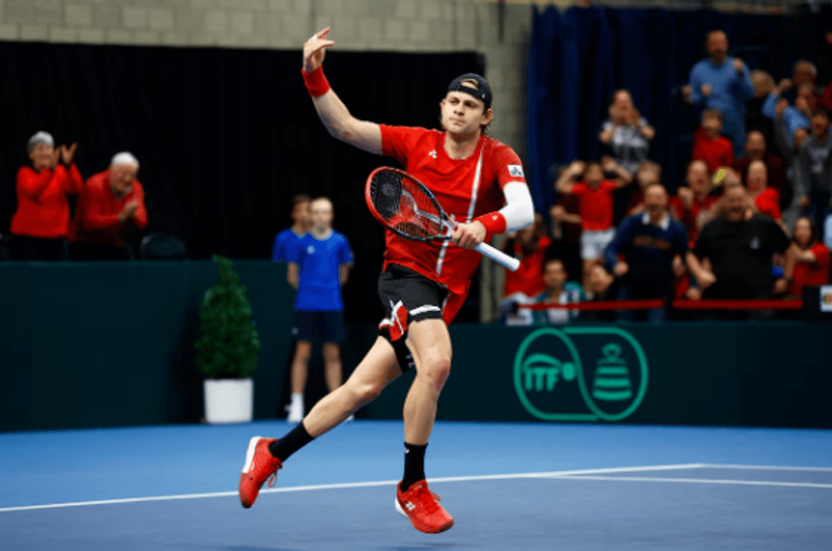 Zizou Bergs se disculpa tras incidente con Garín en el Abierto de Australia Zizou Bergs se disculpa tras incidente con Garín en el Abierto de Australia