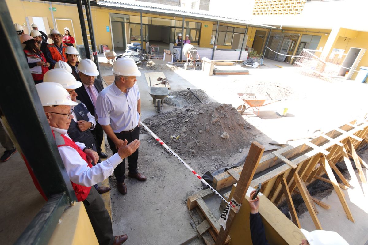 Avanza la construcción del Anexo Liceo Marta Narea Díaz Avanza la construcción del Anexo Liceo Marta Narea Díaz