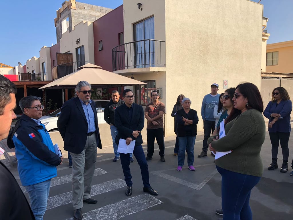 Autoridades y Vecinos del Condominio Marandino Autoridades y Vecinos del Condominio Marandino