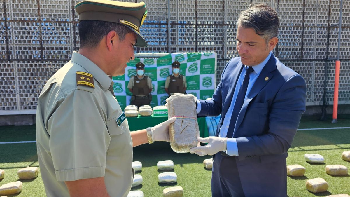 230 kilos de droga incautados en operativo antidrogas 230 kilos de droga incautados en operativo antidrogas