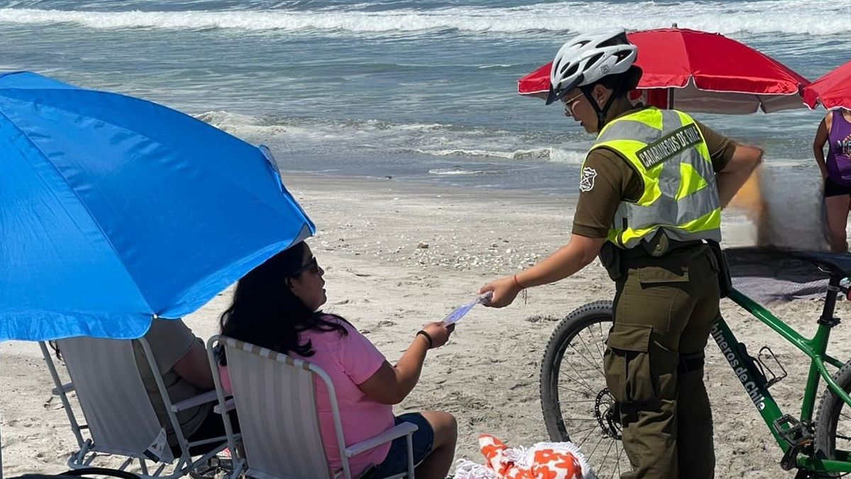 Carabineros realiza más de 1.000 controles en Hornitos Carabineros realiza más de 1.000 controles en Hornitos