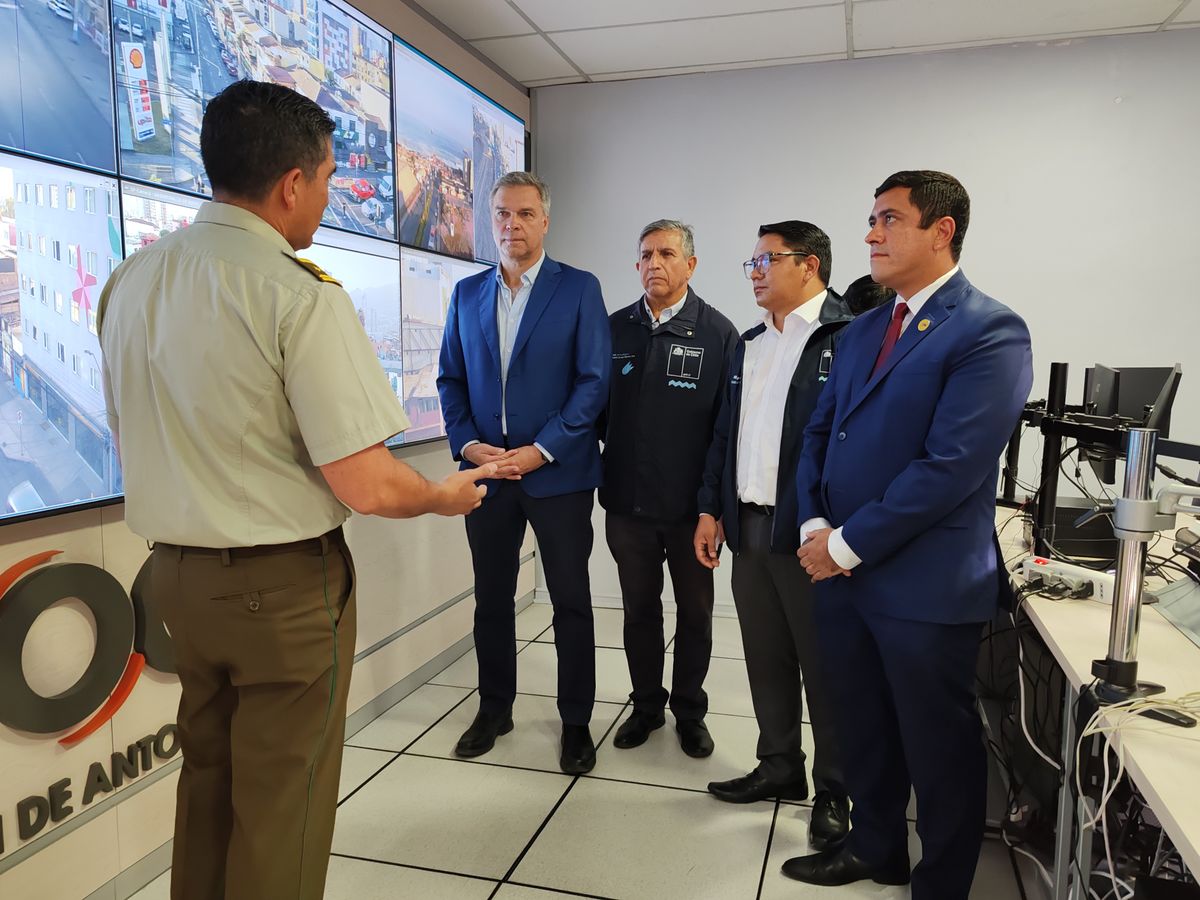 Aumenta flujo vehicular en Antofagasta por regreso a clases Aumenta flujo vehicular en Antofagasta por regreso a clases