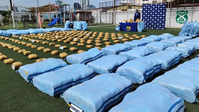 Incautación 2,4 toneladas de droga Incautación 2,4 toneladas de droga