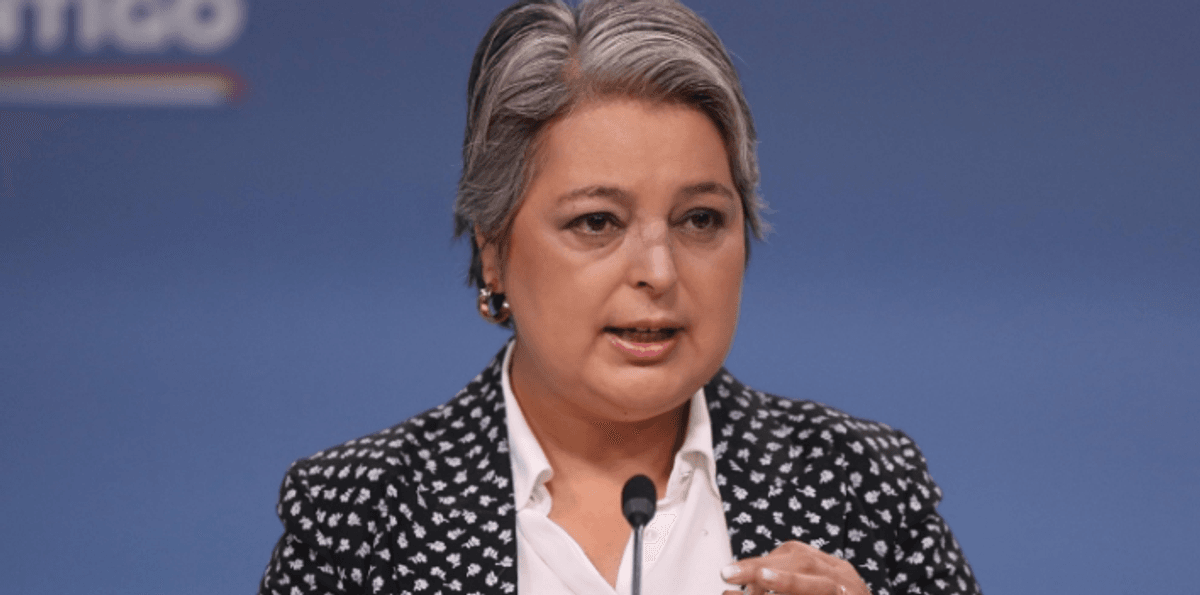 Ministra Jara busca consenso en debate crucial sobre pensiones Ministra Jara busca consenso en debate crucial sobre pensiones