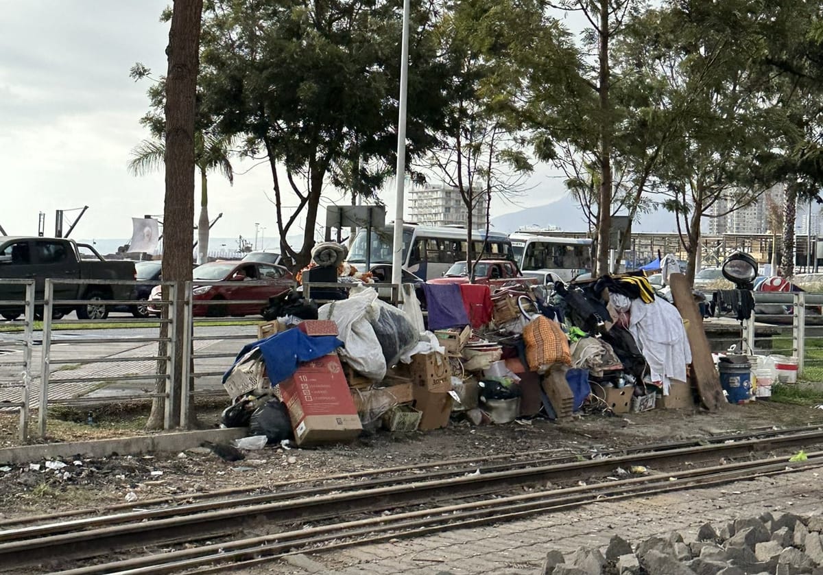 Denuncian microbasural en barrio histórico de Antofagasta