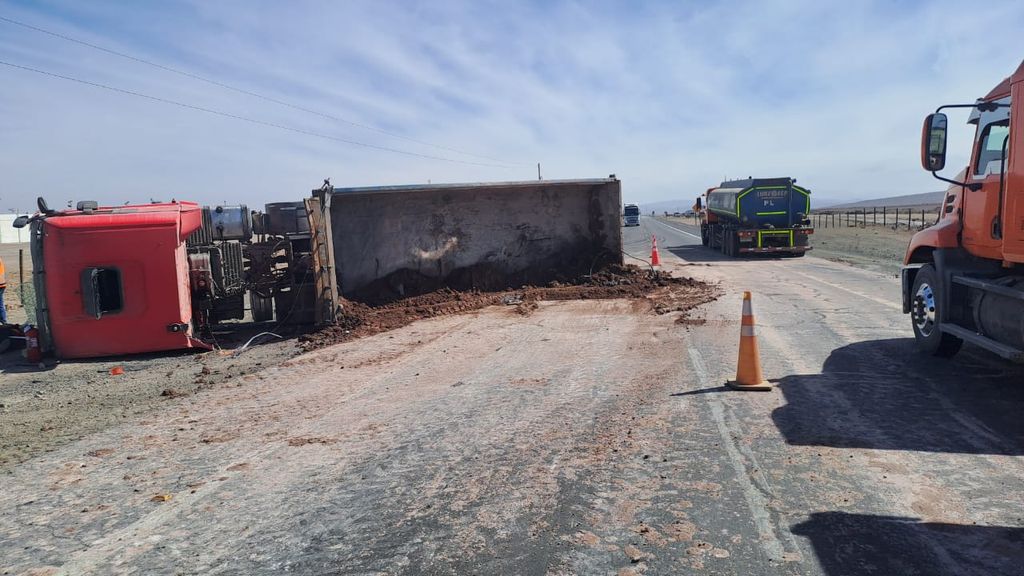 Accidente Camión Ruta 5 Accidente Camión Ruta 5