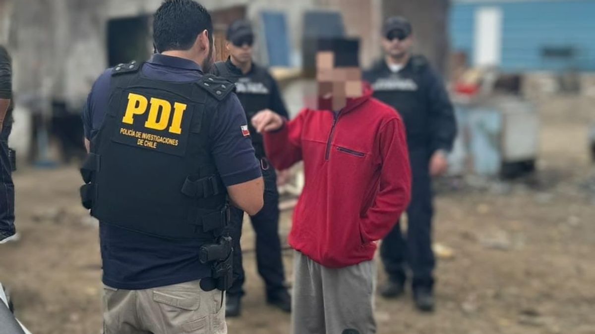 Operativo de control migratorio en Taltal: un detenido y cuatro extranjeros denunciados Operativo de control migratorio en Taltal: un detenido y cuatro extranjeros denunciados