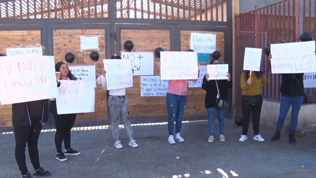 Manifestación Escuela Las Rocas Manifestación Escuela Las Rocas