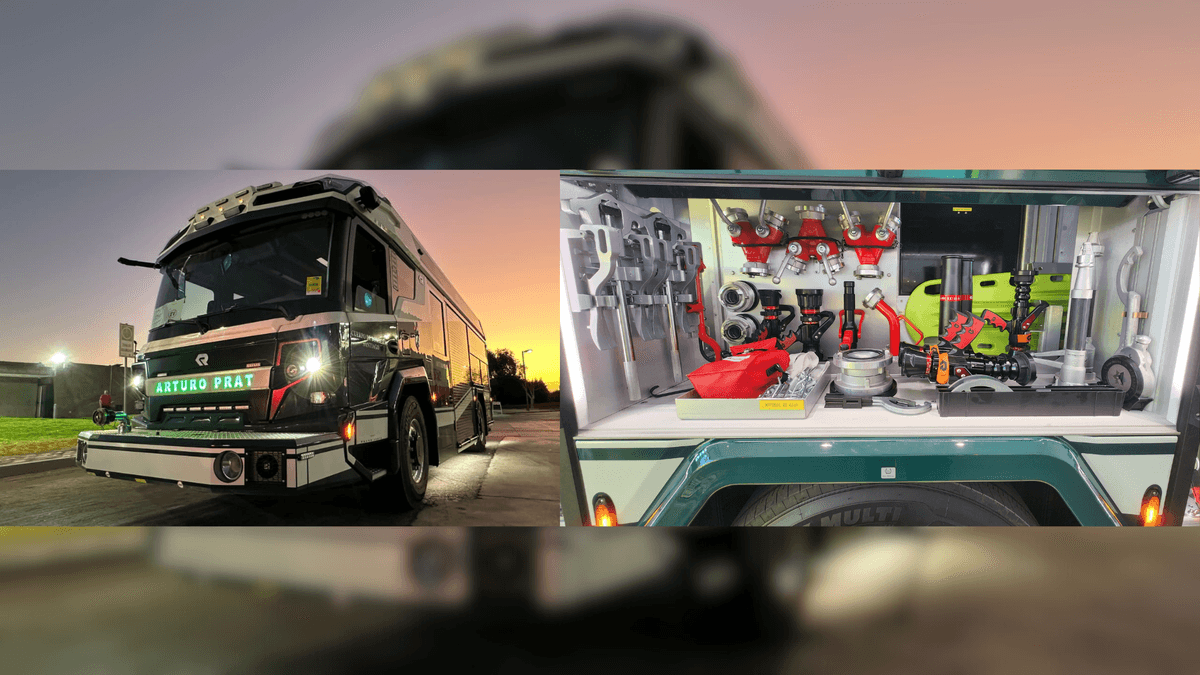 Bomberos de Santiago estrenan carro bomba eléctrico Bomberos de Santiago estrenan carro bomba eléctrico