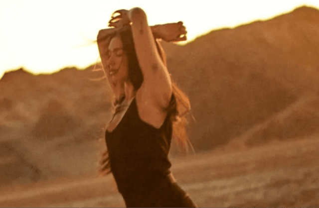 Dua Lipa SPA Dua Lipa SPA