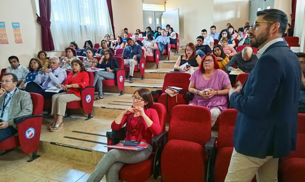 Reunión SLEP Licancabur en liceo de Calama Reunión SLEP Licancabur en liceo de Calama