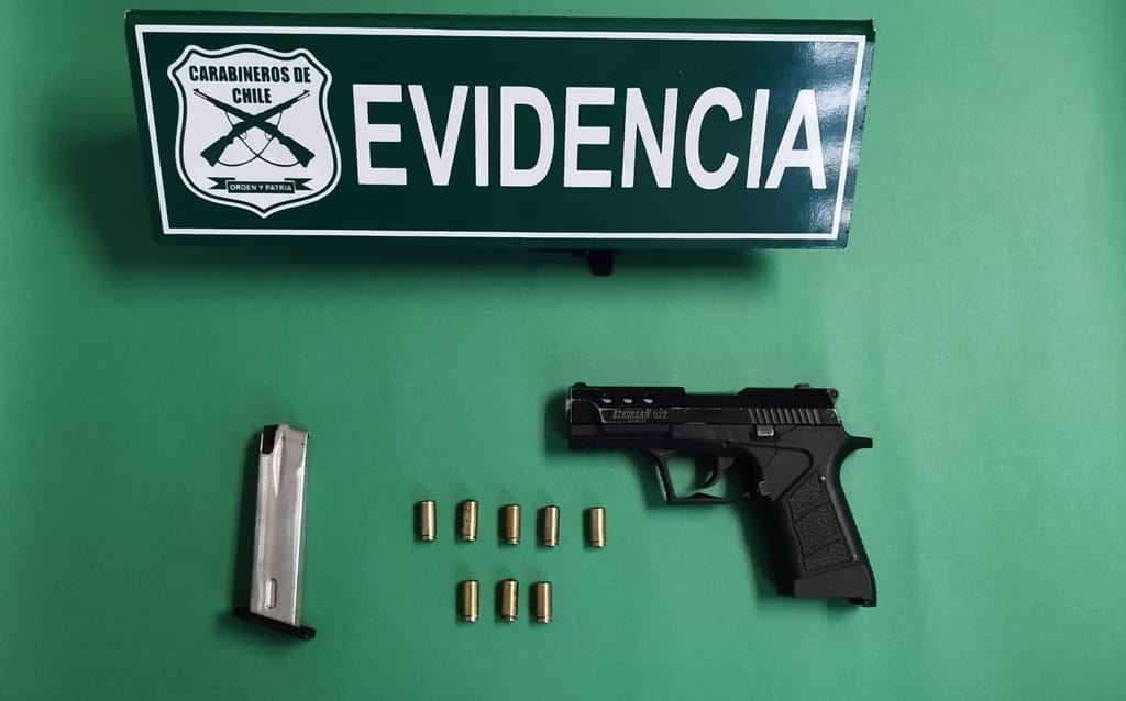 Arma a Fogueo con Municiones Arma a Fogueo con Municiones