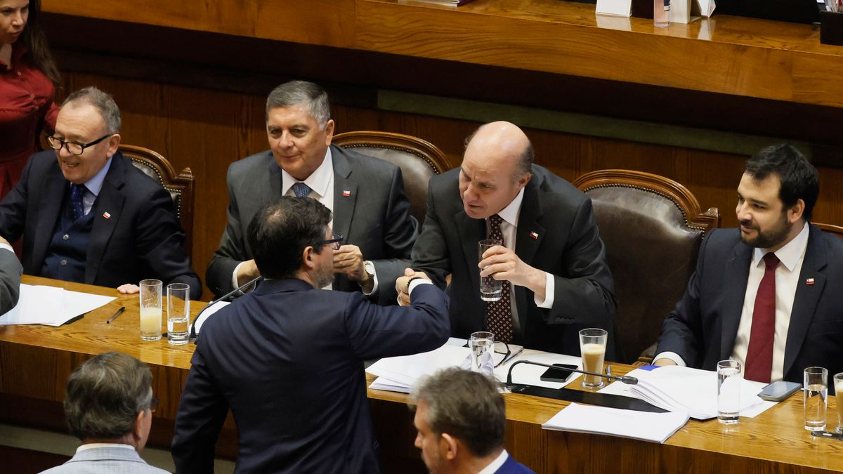 Cámara de Diputados Aprueba en general ley de Reconstrucción Nacional Cámara de Diputados Aprueba en general ley de Reconstrucción Nacional