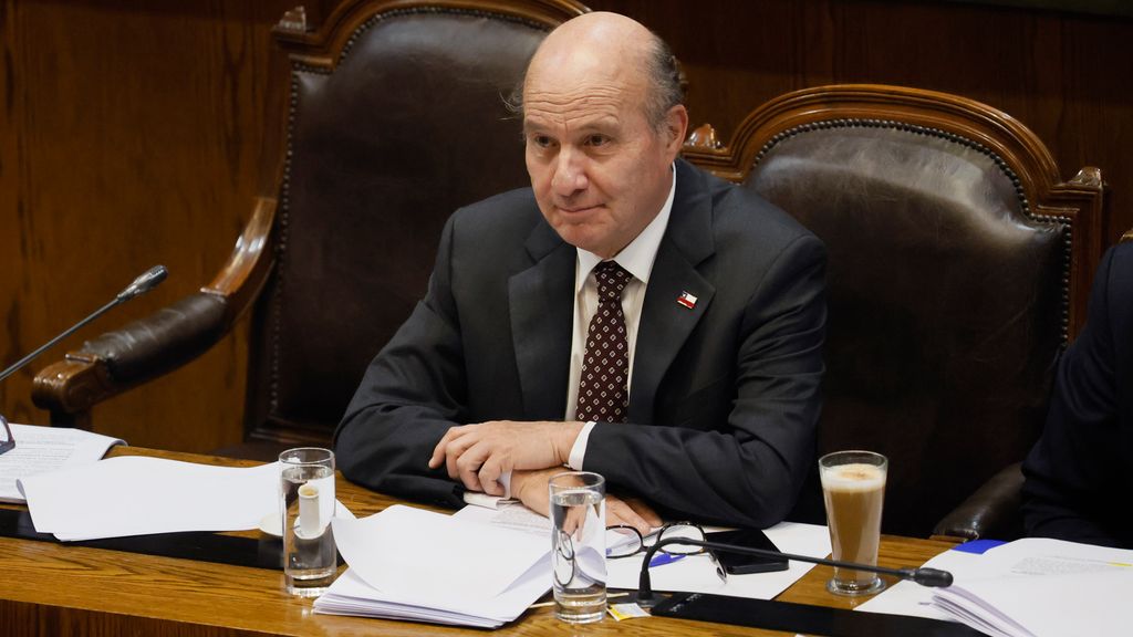 Ministro de Hacienda Jorge Quiroz - Camara de Diputados