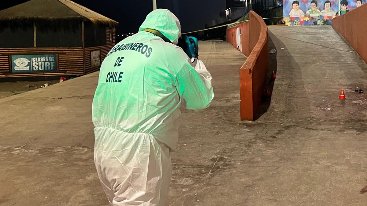 Investigan homicidio en Playa Paraíso de Antofagasta Investigan homicidio en Playa Paraíso de Antofagasta
